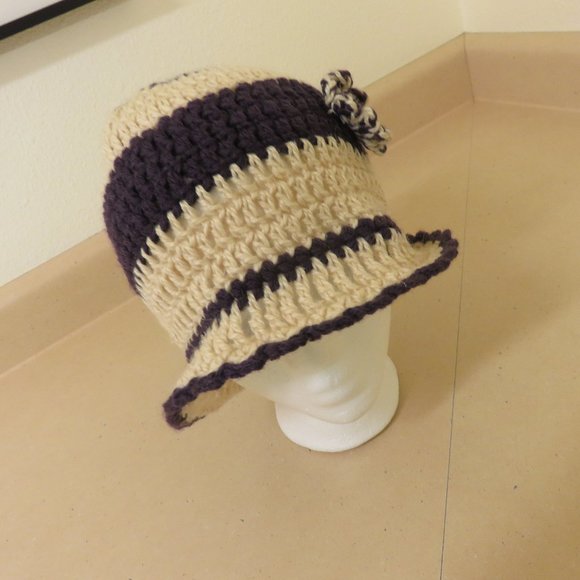 HAND CROCHETED HEMP YARN & WOOL HAT***purp & cream
